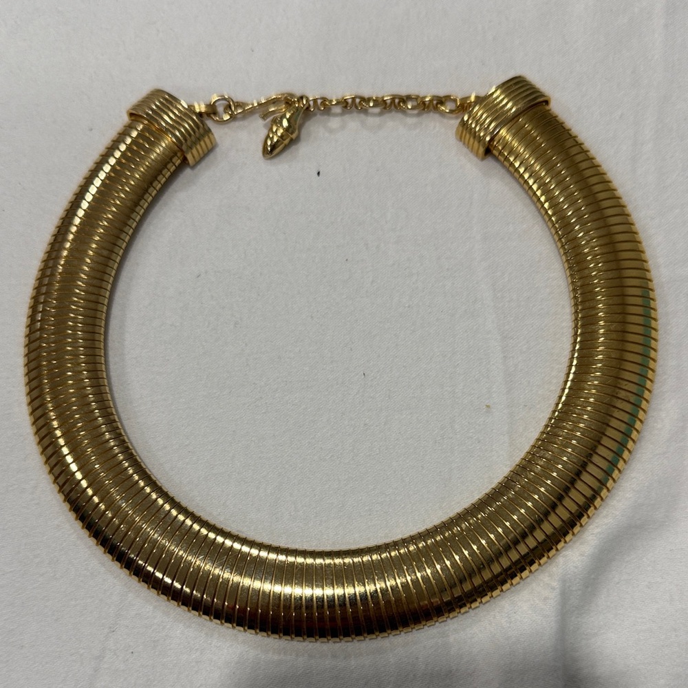 Elegant Vintage Gold Choker Necklace